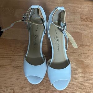 Chinese Laundry white wedges